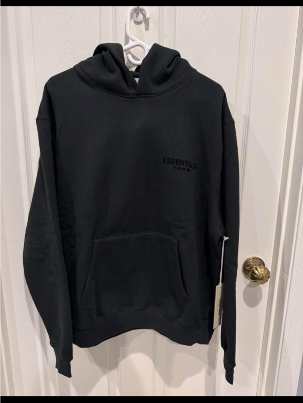 **New••Fear of God ESSENTIALS Black Pullover Hoodie - Picture 3 of 5